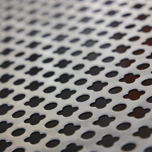 Revêtement mural en aluminium, panneaux de façade extérieurs perforés, taille personnalisée, différentes couleurs, certifié ISO9001, marque HUANJI - Product Image 1