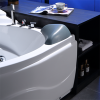 Baignoire autoportante triangulaire en acrylique moderne avec massage à air, éclairage LED, installation facile, appui-tête inclus, pour salle de bain intérieure