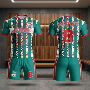 Ensemble de maillots de football sublimés pour hommes, personnalisables avec le nom de l'équipe, 100 % polyester, rayures vertes et rouges, col en V, manches courtes, respirant - Product Image 2