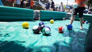 <span class=keywords><strong>Grand</strong></span> terrain de billard et <span class=keywords><strong>château</strong></span> portables pour arène de sport gonflable extérieure pour des jeux extérieurs amusants - Product Image 3