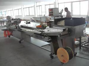 Factory Supply Full Automatic <strong>Sushi</strong> <strong>Machine</strong> Onigiri <strong>Maker</strong> Production Line <strong>Machine</strong> Automatic <strong>Sushi</strong> <strong>Roll</strong> <strong>Machine</strong> - Product Image 3