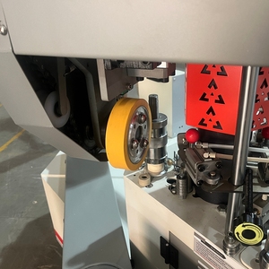 Machine de chantournage et de dé<span class=keywords><strong>coupe</strong></span> à double station JB980 avec dé<span class=keywords><strong>coupe</strong></span> automatique par induction laser pour panneaux de formes spéciales - Product Image 3