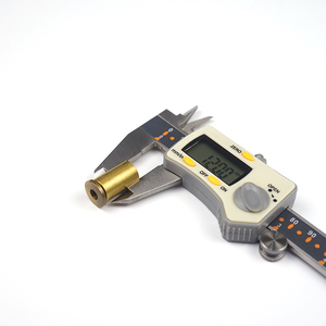 Juego de Separadores de Tornillos M8 de Latón Cromado Personalizados, Fijación Resistente a la Corrosión para Muebles, Maquinaria y Automoción - Product Image 5