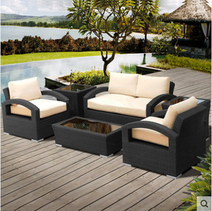 Ensemble de canapé et de chaises d'extérieur en rotin tressé PE de luxe avec coussins imperméables, meubles de jardin durables et écologiques - Product Image 5