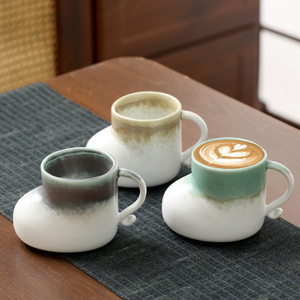 Taza de Cerámica Creativa con Forma de Zapato, Taza de Café Irregular con Asa, Taza de Té para Bebidas Calientes y Frías, Leche, Té y Jugo - Product Image 1