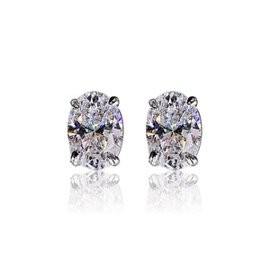 Orecchini a Perno Classici a Quattro Punte, Gioielli Scintillanti ed Eleganti per Donne, Ideali per l'Ufficio, l'Uso Quotidiano e Come Regalo - Product Image 5