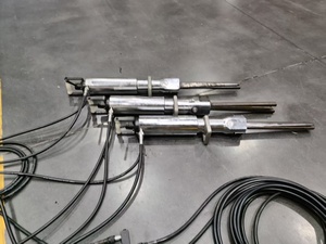 Hydraulic Rock Splitter for Granite Marble Quarry | Power Pack with Splitter Gun | Non Explosive Stone <b>Splitting</b> <b>Machine</b> - Product Image 5