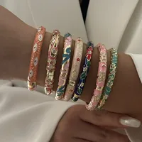 Bracelet Rinhoo élégant en émail givré à texture florale, plaqué or, tendance, avec strass floraux, pour femme, bijou de fête