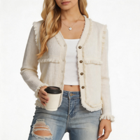 Cardigan en tricot côtelé à col en V pour femme, avec franges effilochées, couleur crème unie, boutons métalliques vintage bronze, poches décoratives, coupe courte