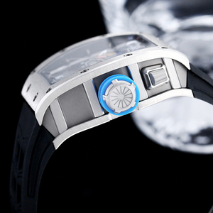 Reloj Unisex de Aleación Plateada Luminosa con Esfera Tonneau, Correa de Goma, Movimiento Tourbillon Esqueleto, Versátil para Negocios, Deportes y Agua - Product Image 3