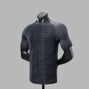 France Saison 24/25 Vêtements de football de haute qualité Les Parisiens R.Norrington-Davies Maillot de football Ligue 1 en stock - Product Image 2