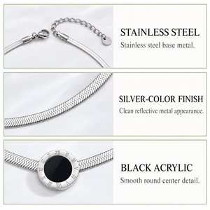 Collar con Medallón Redondo, Color Plateado, Acero Inoxidable, Cadena Plana de Acrílico Negro, Ajustable - Product Image 3