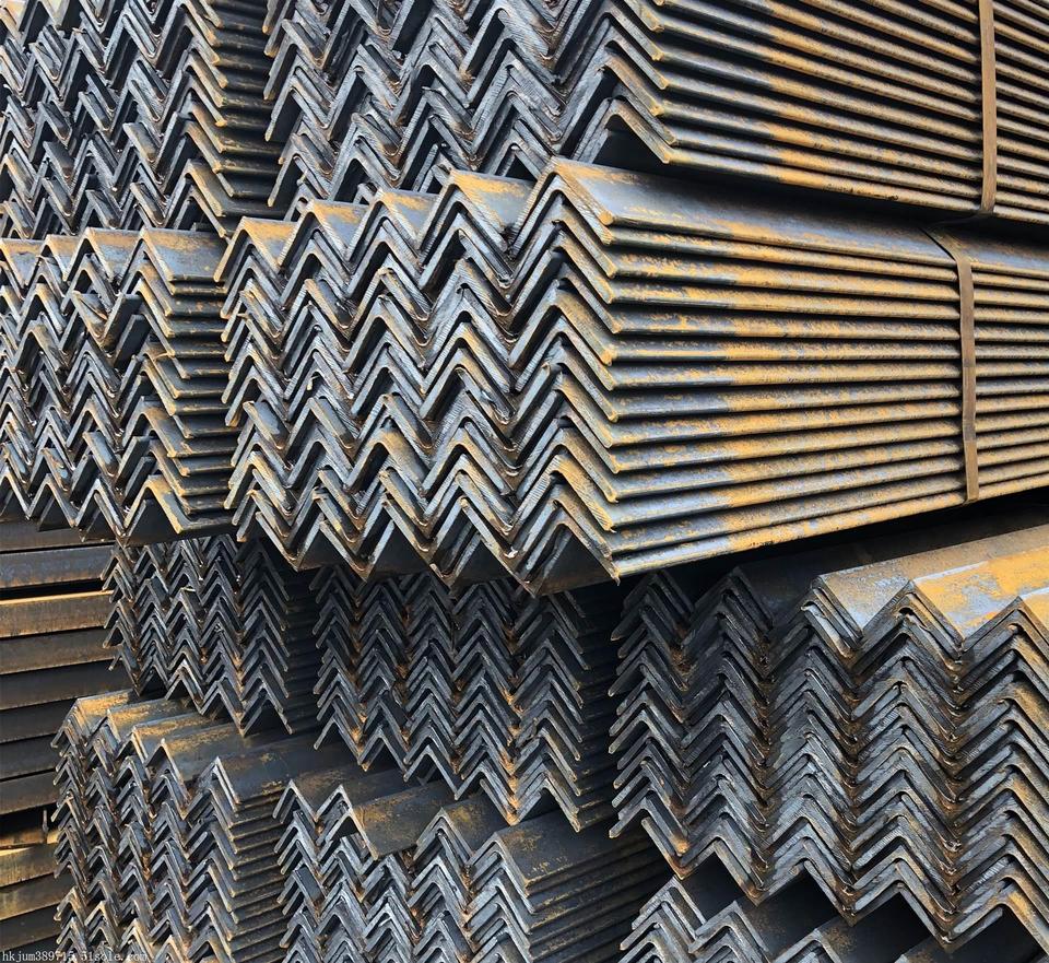 125 x 125 x 8 Steel angle iron 125 x 125 x 8 Steel angle iron