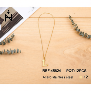 Collar con Colgante de Letra L, Chapado en Oro, Acero Inoxidable, Cadena de Serpiente Minimalista, Joyería Fina para Uso Diario de Mujeres - Product Image 3