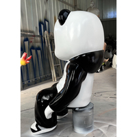 Personnaliser grand extérieur résine artisanat dessin animé panda statue sculpture artistique en fibre de verre mascotte modèle pour parc boutique affichage
