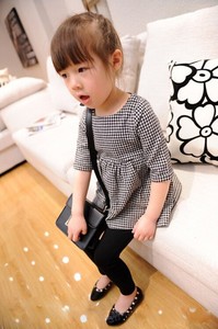 Ropa Infantil Exclusiva, Vestido de Muñeca a Cuadros para Niñas - Product Image 6