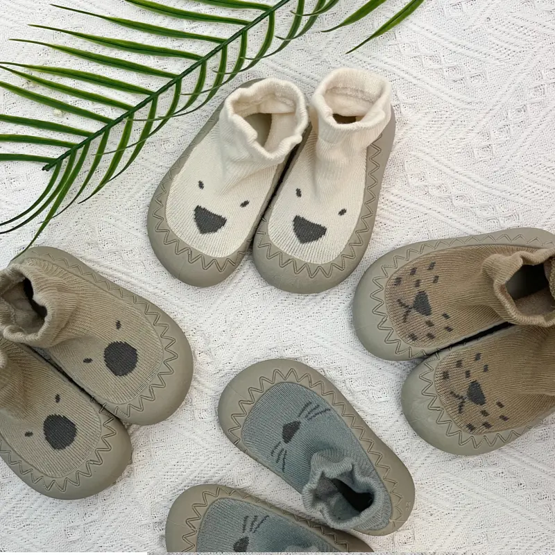 Ready To Ship Baby Boys Girls Non-slip Indoor Shoes Comfortable Tpr Sole Sock Shoes Cute Animal Print Floor Shoes