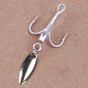 Met Wilgenbladlepel Spinner Aas En Amerikaanse Draaibare Groothandel 2 #<span class=keywords><strong>4</strong></span> #6 #8 #10 # Hoge Koolstofstaal Japanse Treble Haak - Product Image 2