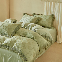Parure de lit bohème de luxe avec pompons en forme de cœur, 4 pièces, draps en polyester doux à découpes françaises, respirants, esthétiques, tendance, décoration intérieure