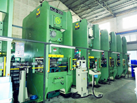 Machine de poinçonnage pneumatique à œillets, appareil pour la fabrication de pièces en cuivre et de feuille métallique