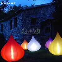 Ballon gonflable lumineux LED coloré en forme de goutte d'eau, modèle d'ail avec roues pour la publicité en fête et en cour