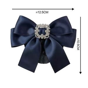 Accessoires de coiffure professionnels en gros : fleurs pour cheveux, nœuds en maille, coiffes pour infirmières, hôtels, banques, serveurs, et décorations capillaires pour fêtes - Product Image 6