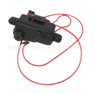 ฝาปิดถังน้ำมันออดี้ รุ่น 4L0862153D สำหรับ C7 A6 Q7 ฝาครอบถังพลาสติก - Product Image 1