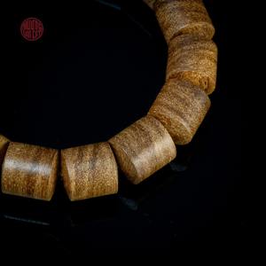 Bracelet de méditation en perles de bambou Lu Thong en bois d'agar naturel de qualité supérieure 12 mm Oud - Product Image 2