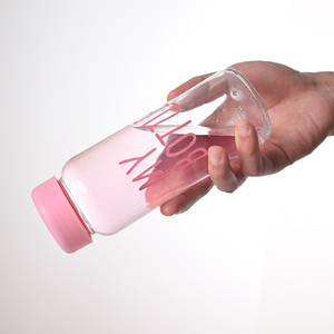 Bouteille d'eau <span class=keywords><strong>Voss</strong></span> 400ml en <span class=keywords><strong>verre</strong></span> jus avec couvercle en plastique personnalisé unique vente en gros - Product Image 3