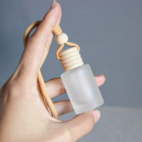 Bouteille en verre transparente mate de 12 ml avec bouchon à vis en bois, dentelle beige, diffuseur de parfum pour voiture suspendu au rétroviseur, cylindre