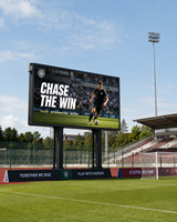 Affichage LED extérieur P2.5 haute résolution, étanche IP65, panneau d'affichage LED fixe avec structure pour stade