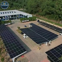 Abri de voiture moderne à installation facile, structure en acier, abri solaire, garage en acier structurel avec système de carport solaire