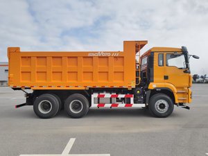 Camion benne minier robuste SAGMOTO E3 6X4 avec cabine haute, moteur YUCHAI, norme EURO V - Product Image 5
