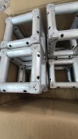 Structure de scène carrée en alliage d'aluminium 6082-T6 100x100mm pour éclairage de scène, toit de scène, structure modulaire certifiée TUV CE pour événements et DJ
