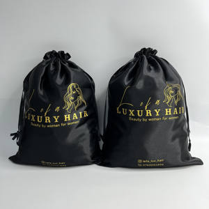Bolsas de Satén Negras Personalizadas de Primera Calidad con Cordón y Estampado Dorado - Empaque para Extensiones de Cabello y Pelucas - Product Image 1