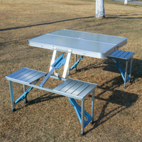 Ensemble table et chaises pliantes de haute qualité, facile à transporter, table et chaises pliantes en aluminium, table et chaises de camping en forme de valise