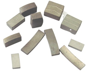 3 segmentos de diamante sintético mejor para hoja de sierra de corte de piedra de basalto de granito 24x12x15mm OEM ISO9001 certificado 3 años - Product Image 1