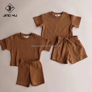 Ensemble de survêtement pour enfants d'été 2 pièces 100% coton T-shirt surdimensionné Shorts cargo Jog T-shirt et shorts personnalisés Streetwear pour enfants - Product Image 3