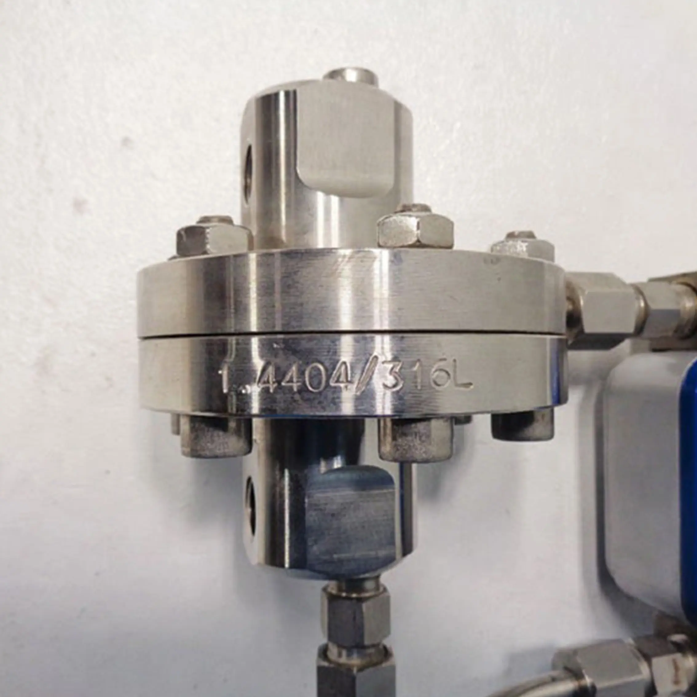 HOT SALE E+H Thermal Mass Flowmeter Proline T-Mass 65F Stock