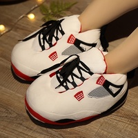 Chaussures en peluche de marque personnalisées pour adultes Chaussons d'intérieur Marque de luxe Chaussures en peluche en coton rembourré Baskets d'hiver