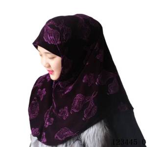 Venta al por mayor/OEM en stock: Pañuelo islámico cálido y cómodo para mujer con relieve, ideal para otoño e invierno - Algodón artificial - Product Image 3