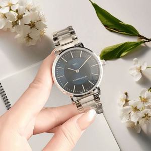 Reloj de Lujo para Hombre con Movimiento de Cuarzo, Caja de Aleación de 40 mm, Esfera con Diseño de Dibujos Animados, Correa de Cocodrilo/Silicona - Product Image 2