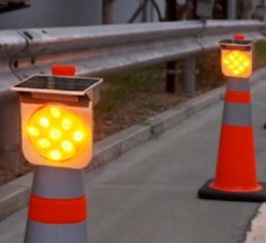 Lampe solaire d'urgence en gros, lumière LED jaune pour barricade, pour la sécurité routière et la construction - Product Image 6