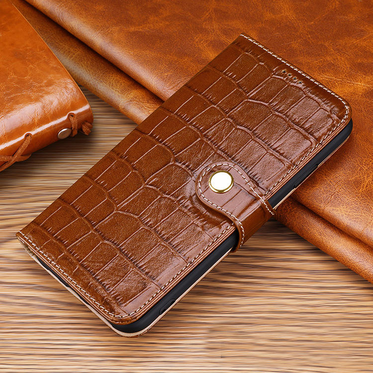 สีน้ำตาลเข้ม