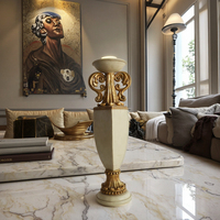 Bougeoir en forme de vase en résine blanche antique Accents dorés pour la décoration de Noël Comprend d'autres lanternes de bocaux à bougies