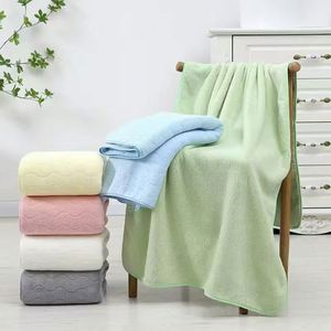 Ensemble de serviettes de bain en corail polaire épais de haute qualité, douces et absorbantes - Product Image 2