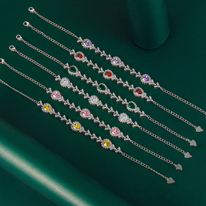 Pulseras de Joyería Fina al por Mayor con Piedras Preciosas de Color, Esmeraldas, Rojo Sangre y Dijes Colgantes en Forma de Gota - Product Image 1