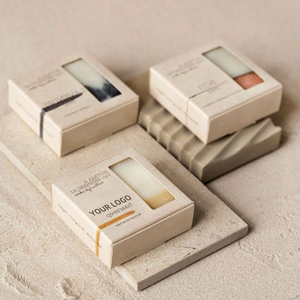 Картонная биоразлагаемая Коробка для мыла ручной работы с тиснением окна и губчатой подкладкой для роскошного прикосновения - Product Image 1