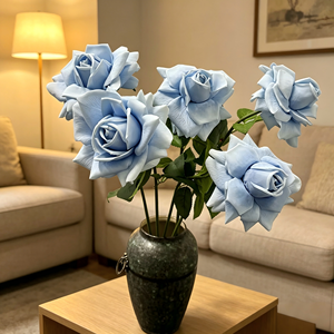Grande rose artificielle bleu clair DAMAI, cinq grandes roses bleues en soie pour mariage, décoration de table, vase, photographie - Product Image 1