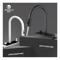 Robinet de cuisine à affichage numérique à poignée unique pour eau chaude et froide Robinet d'évier de bassin cascade de Table de style classique Choix populaire